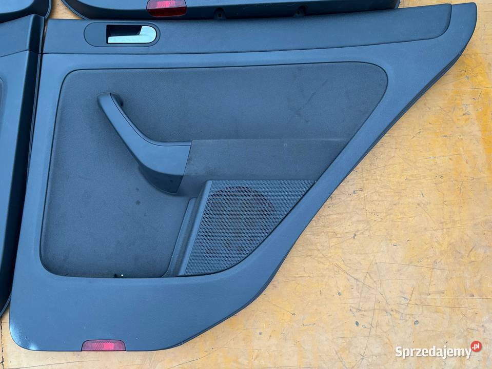 VW GOLF PLUS TAPICERKA DRZWI BOCZKI KOMPLET Radom