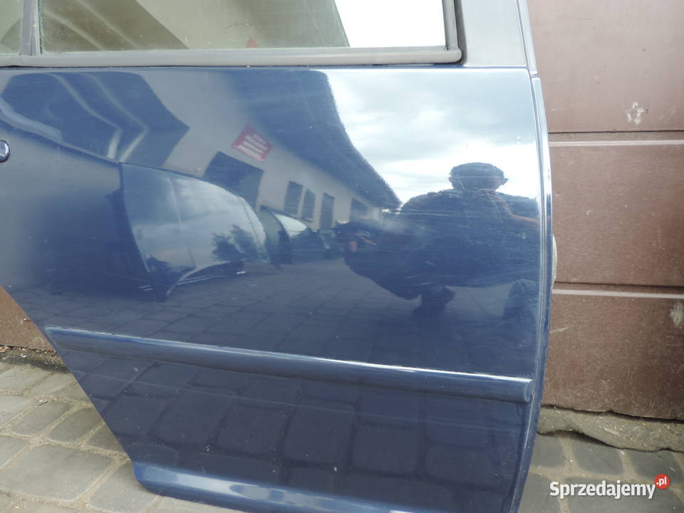 VOLKSWAGEN GOLF 4 IV 5D DRZWI PRAWY TYŁ Nowy Sącz sprzedam
