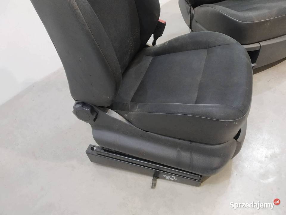 FOTELE LEWY PRAWY PRZÓD KPL GRZANE IV VW