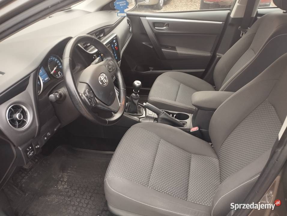 Toyotą corolla 16 salon serwis przebieg 102 Zarejestrowany w Polsce Warszawa