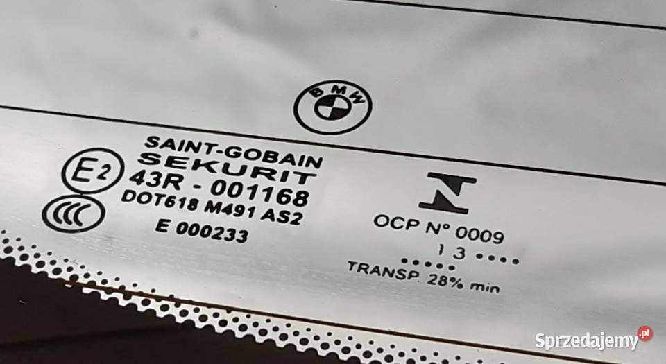 SZYBA KLAPY BAGAŻNIKA UCHYLNA TYŁ BLENDA ZAWIASY osobowe dolnośląskie Mielęcin