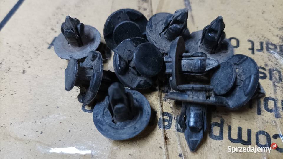 nissan xtrail t30 kołki spinki ślizgi Rok produkcji 2005