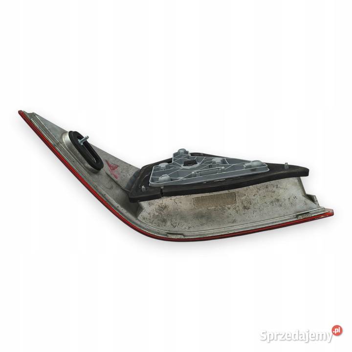 LAMPA PRAWA Mercedes W203 Sedan tylna prawy tył Chełm