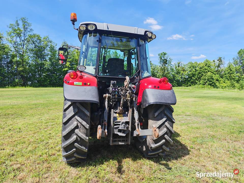 Ciagnik rolniczy massey ferguson 5709