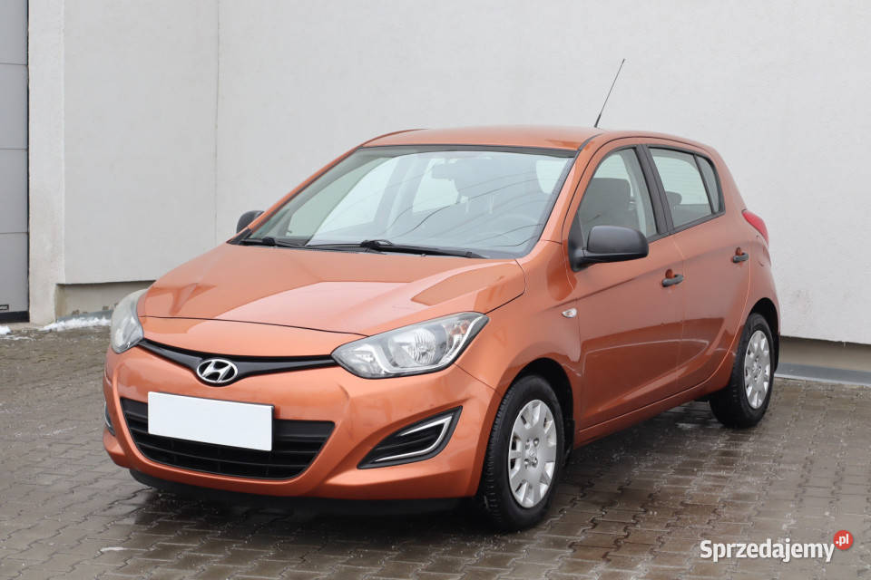 Hyundai i20 12 63KM sprzedam