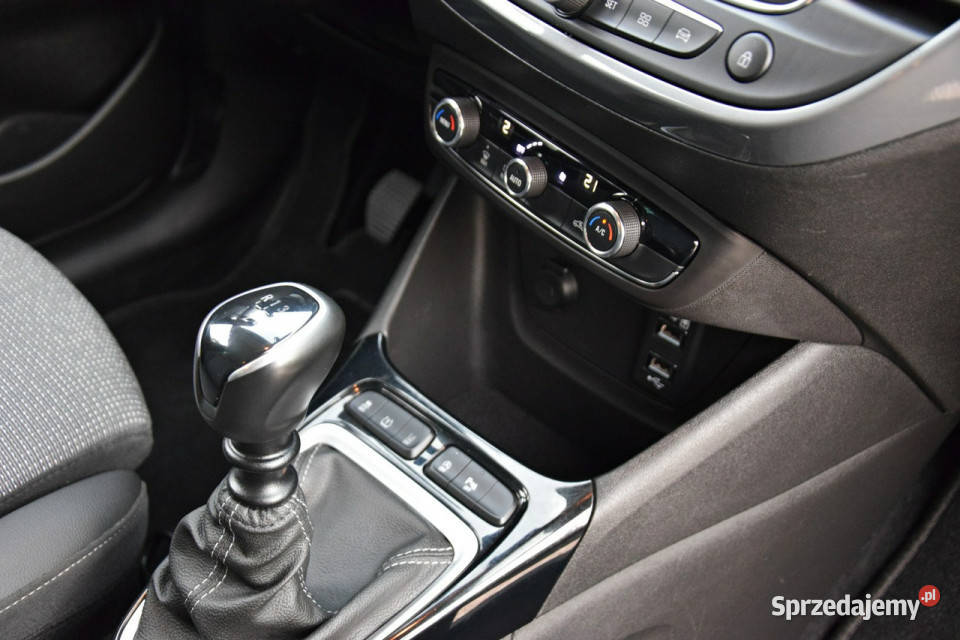 Opel Crossland 12 Benz 110 LED Kamera Ideał przyciemniane szyby Ostrów Mazowiecka