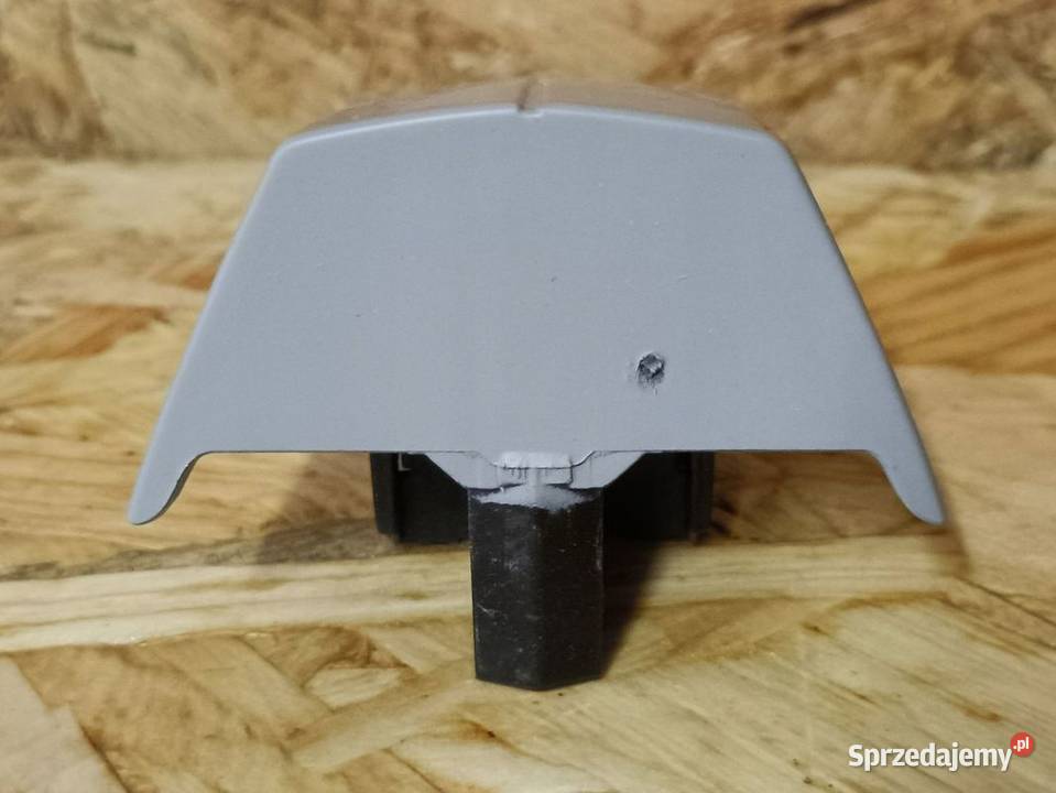 FORD FIESTA MK7 ZAŚLEPKA KLAMKA DRZWI PRAWY Klamki Pleszew