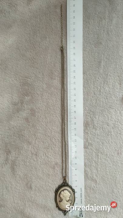 Wisior naszyjnik duży duża kamea z kobieta Tarnowskie Góry