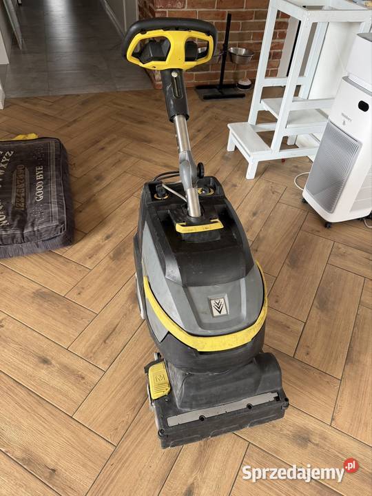 Szorowarka Karcher profesional BR3512c