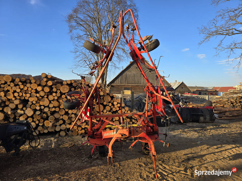 Przetrząsacz siana LELY LOTUS Stabilo 770 77 m Włosty