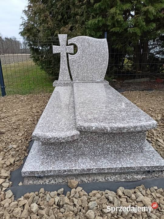 Nagrobek granitowy brąz