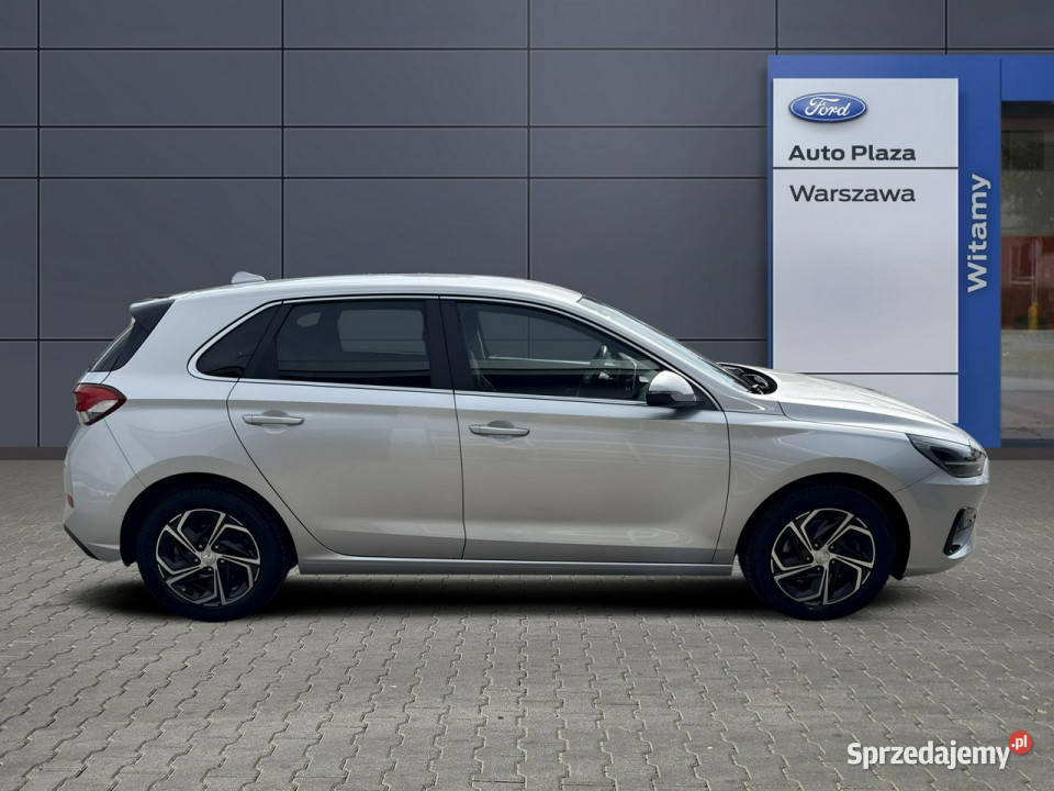 Hyundai i30 Hyundai I30 15 DPI 110 III 2017 asystent pasa ruchu Warszawa