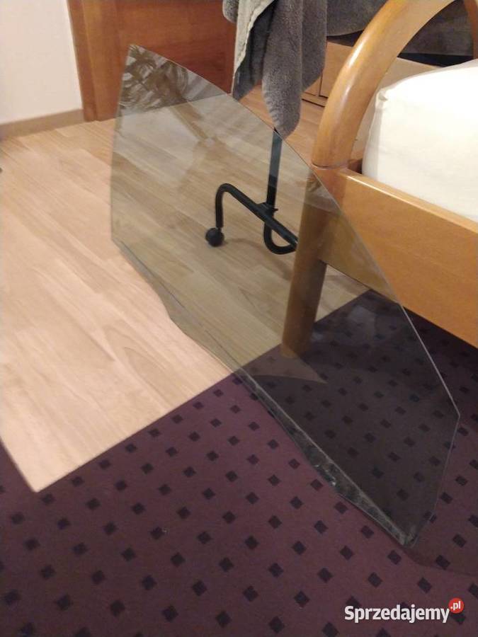 Szyba przód golf 6 prawa 3drzwiowy orginal