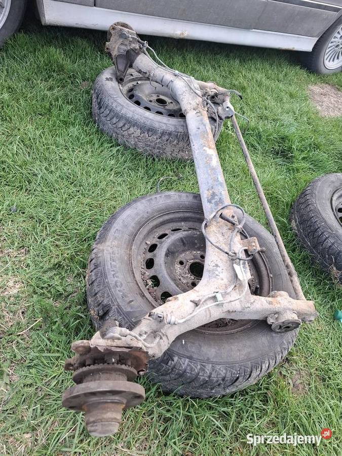 Audi 80 B4 belka zawieszenia tył tylnia