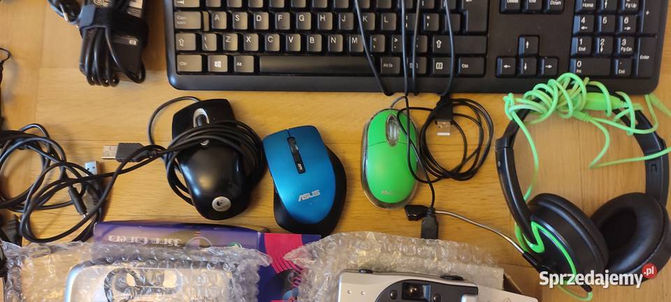 Kable telefony klawiatury wszystko sprawne sprzedam