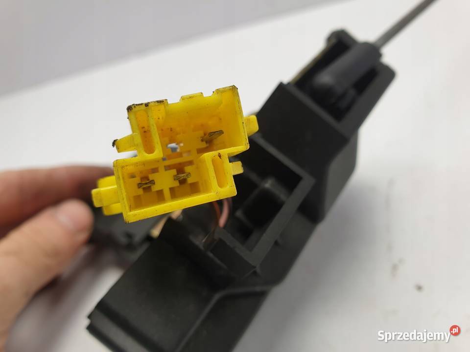 Volvo S80 I ZAMEK TYLNEJ KLAPY BAGAZNIKA 9170974 lubelskie Rudka