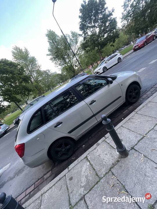Skoda Fabia Kombi 12 PbLPG Łowicz