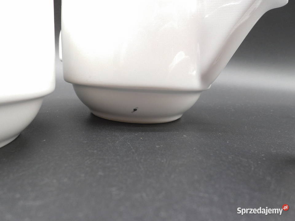 Piętrowy zestaw do herbaty imbryk i filiżanka Raszków