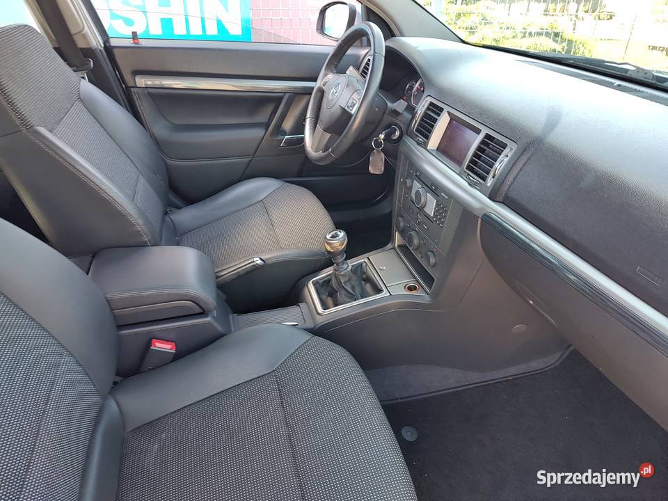 OPEL VECTRA LIFT 18 BENZYNA 140KM Leszno