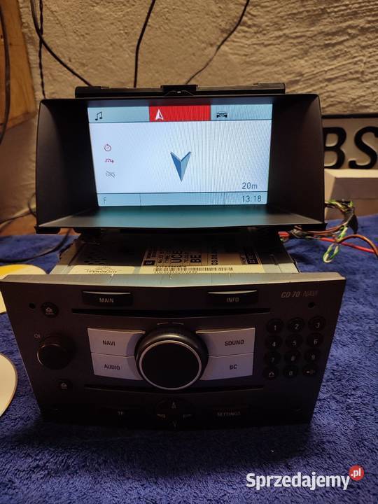 Radio CD 70 Navi z wyświetlaczem CID kolorowym Zmieniarki CD Zmieniarki CD Włocławek sprzedam