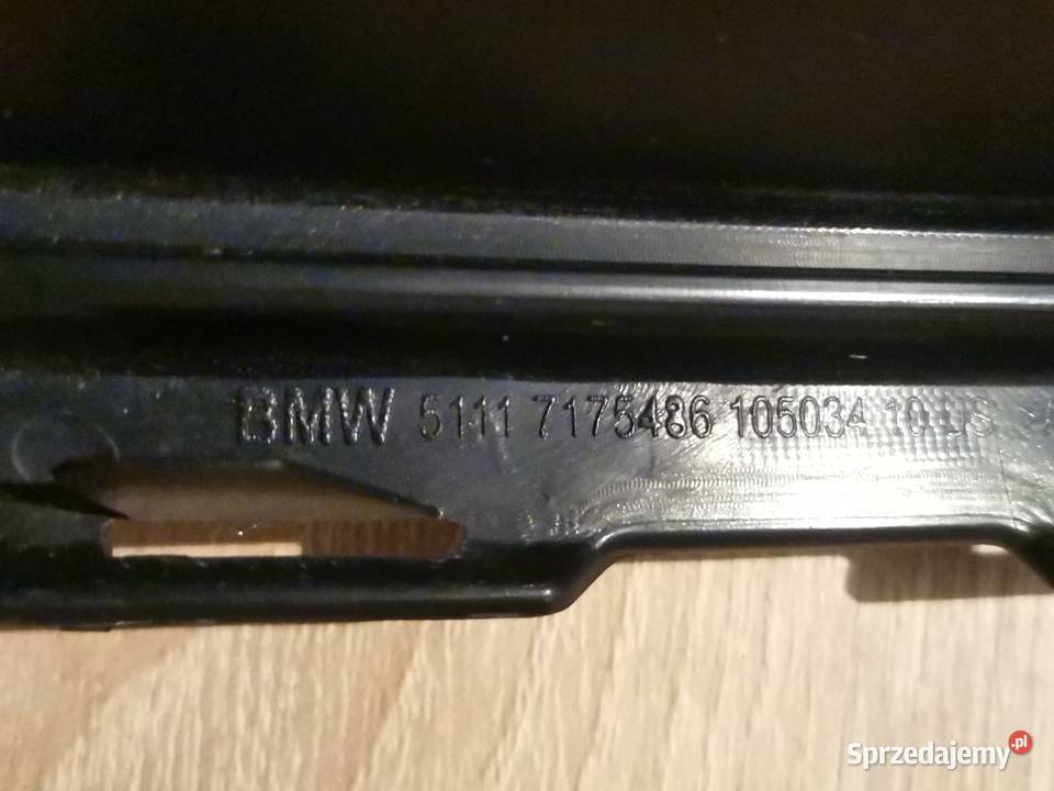 BMW X5 E70 PRAWA KRATKA ZDERZAKA PRZÓD Międzychód