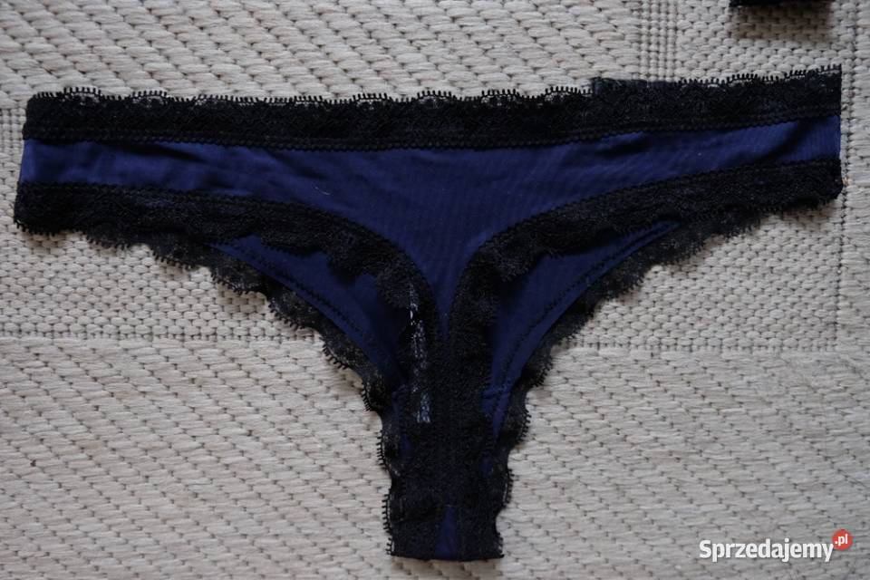 granatowe satynowa koronkowe koronka stringi