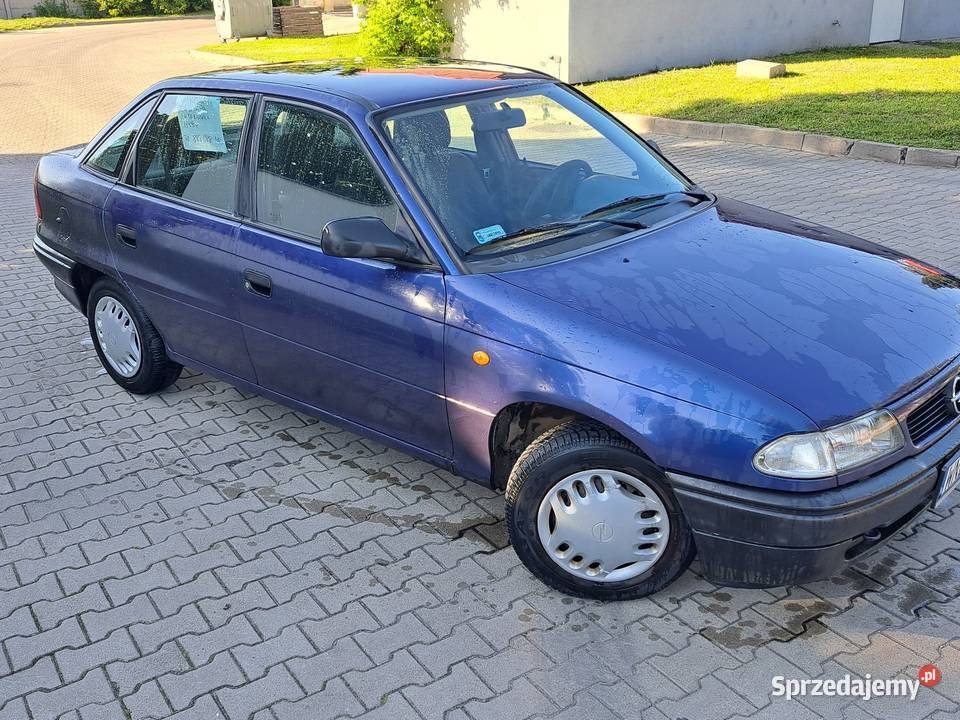 Sprzedam Opla Astra 14 8v 1999r classic Astra Żyrardów