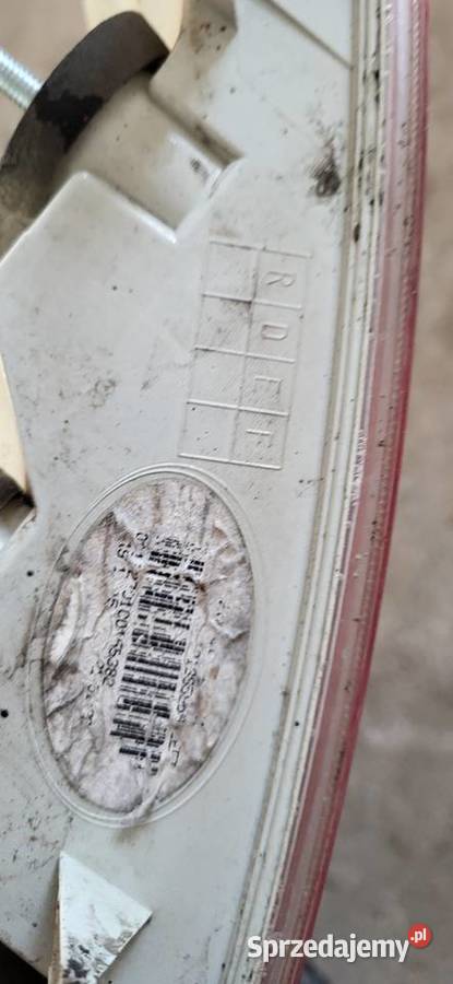 Sprzedam lampy tył volvo xc70 cross country Lampy tylne Narol