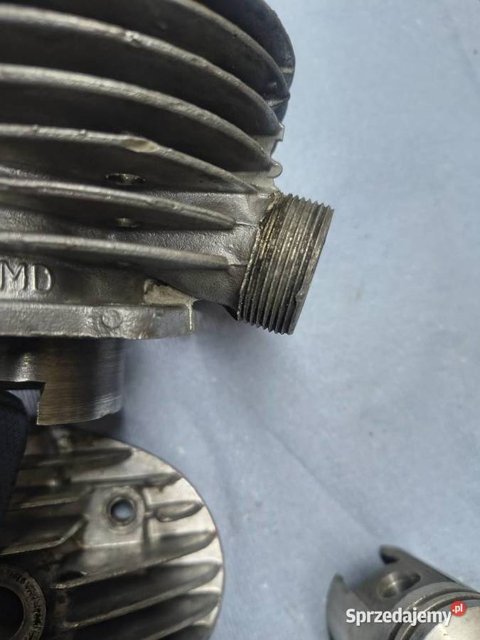 Cylinder głowica tłok komar sztywniak motorynka podkarpackie Rzeszów sprzedam