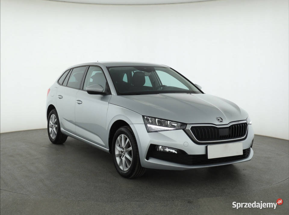 Skoda Scala 10 TSI srebrny Piaseczno