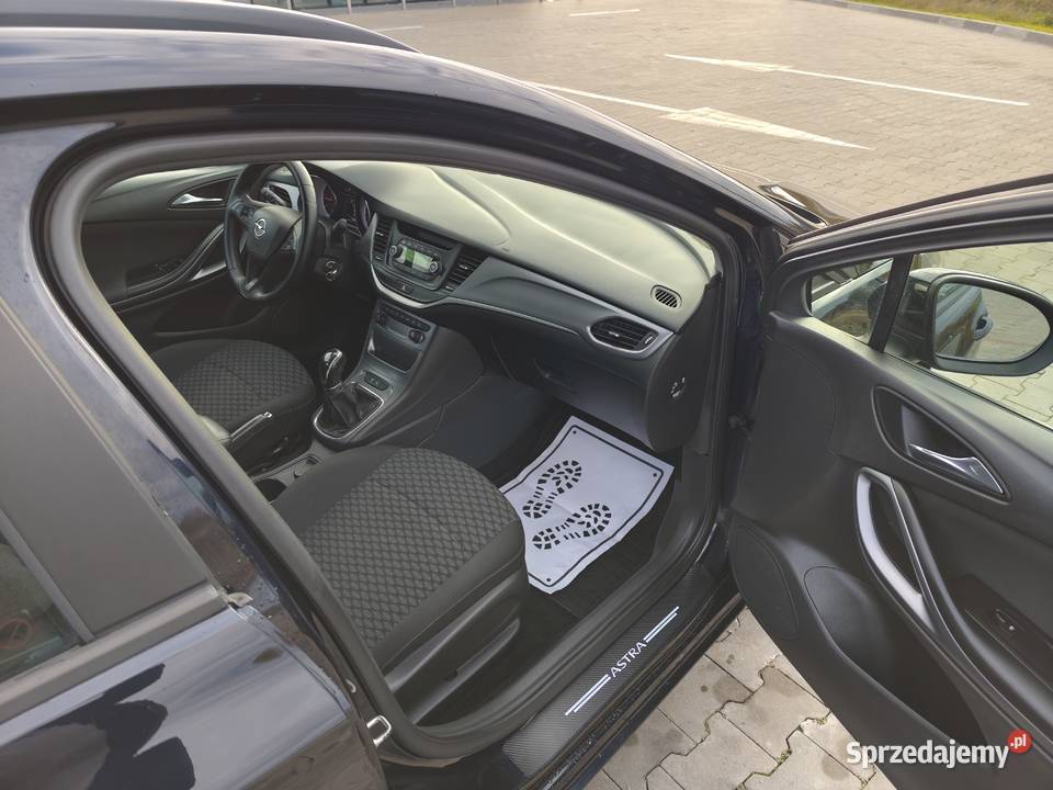 Okazja Opel Astra K Sports Tourer 2018r 16 CDTI wielofunkcyjna kierownica Zamość