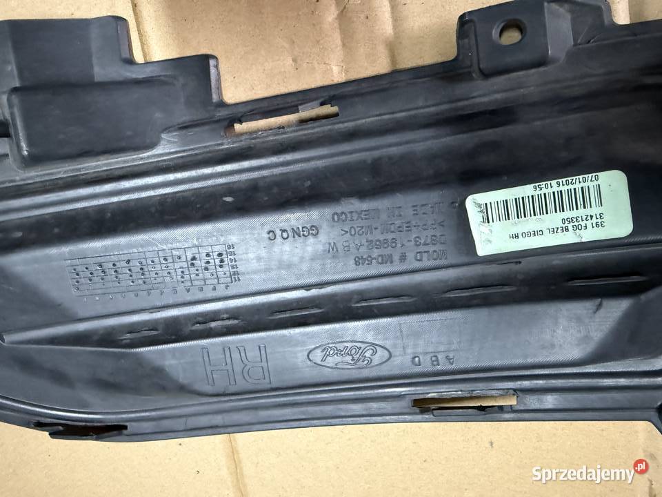 Ford Mondeo Mk5 Fusion zaślepka kratka halogenu osobowe podkarpackie Kolbuszowa Dolna