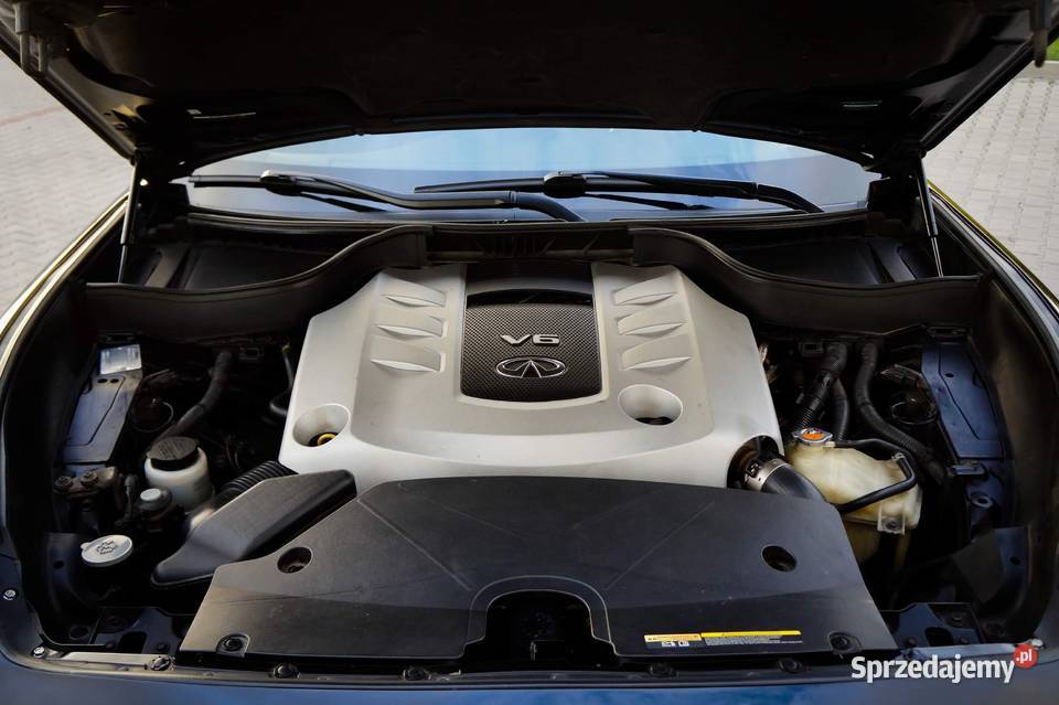 Piękne Infiniti QX 70 S system Start-Stop