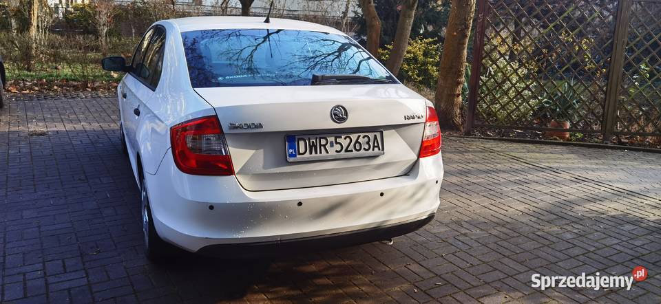 koda Rapid 12 MPI 63 kW 2014 Salon Niski