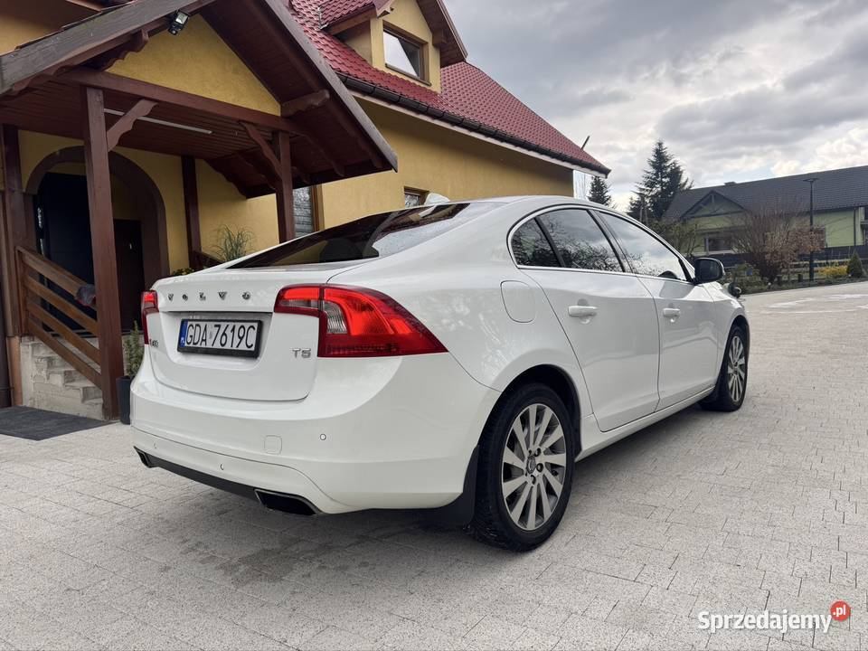 Volvo s60 25 t 300 koni niski przebieg welurowa tapicerka Motoryzacja