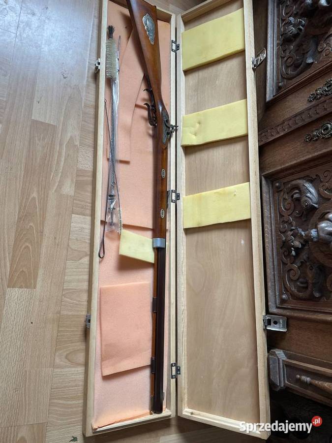 Karabin kapiszonowy rozdzielnego lądowania Czaplinek