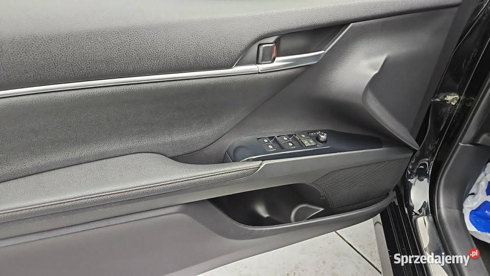 Toyota Camry 25 Hybrid Executive CVT Z Polskiego sprzedam