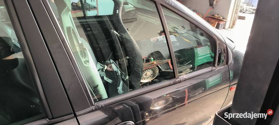 DRZWI PRAWE PRZÓD RENAULT SCENIC I LIFT NV676 Lipno