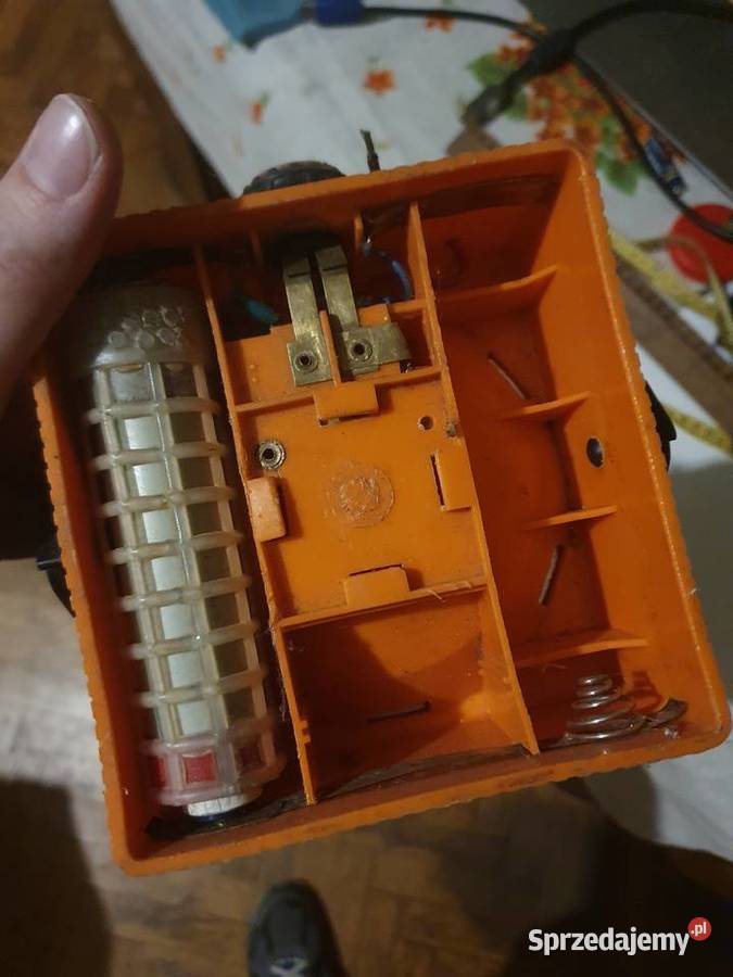 Lampa z rączką retro latarka kempingowa varta sprzedam