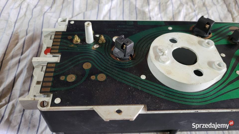 Nieużywana obudowa licznika Fiat 126p FL 8793 Wyposażenie wnętrza łódzkie Tuszynek Majoracki