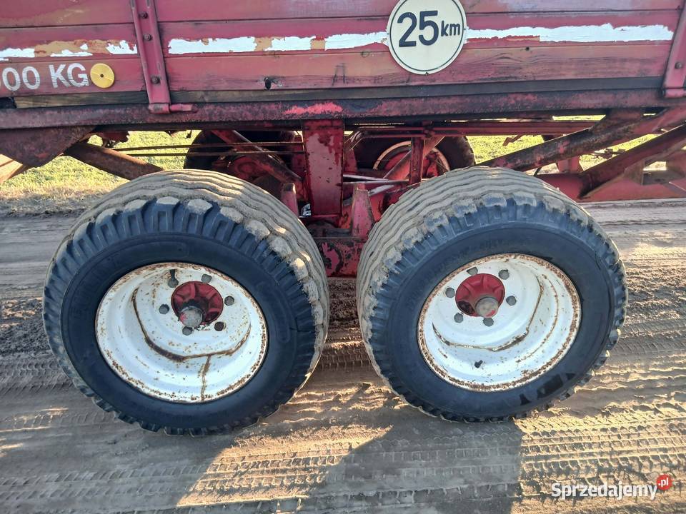 Rozrzutnik JF AV 6000H Tandem 7 ton uszkodzony Starogard Gdański