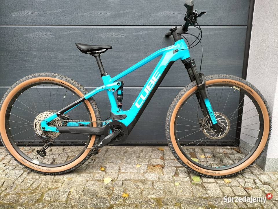 Sprzedam rower elektryczny Cube Bosch Lusowo