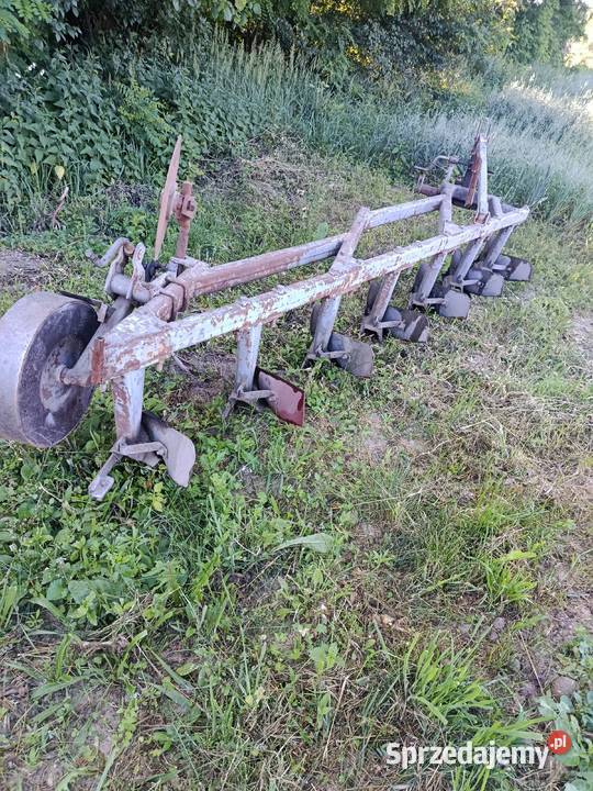 Pług podorywkowy 7 skibowy uni Grudziądz nieuszkodzony Godynice