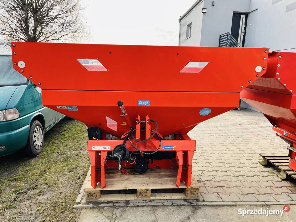 Rozsiewacz nawozów Kuhn Rauch mds 191 mds 1700 l Chwałkowo sprzedam