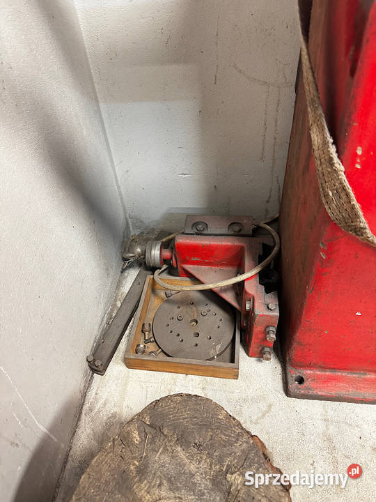 Wytaczarka do bębnów hamulcowych tokarka