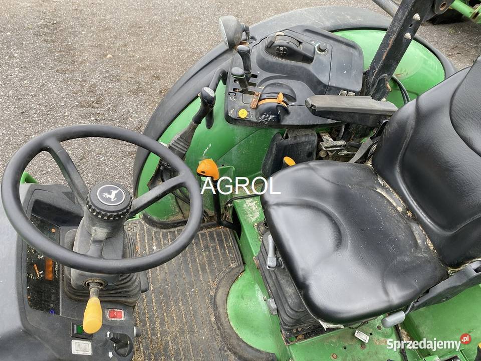John Deere 5085M ładowacz QUICKE oborak 2012r Biała