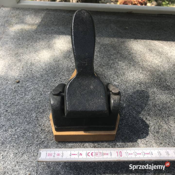 Dziurkacz PRL stary ciężki obciążnik do papieru sprzedam