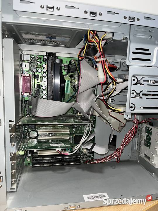 Zabytkowy komputer PC Bluechip Intel Pentium II Brzana