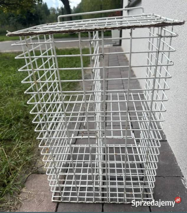 Kosz metalowy na butelki z lat PRLu Łódź