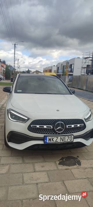 Sprzedam Mercedes GLA maksymalne wyposażenie AMG Kozienice